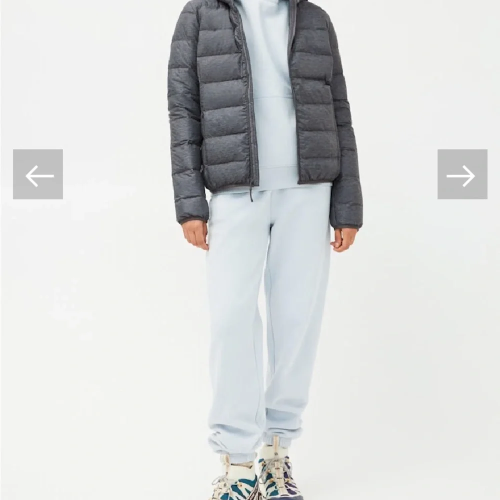 TNA Sage Green Puffer Jacket New Little Puff Packable Aritzia Medium - Picture 9 of 10